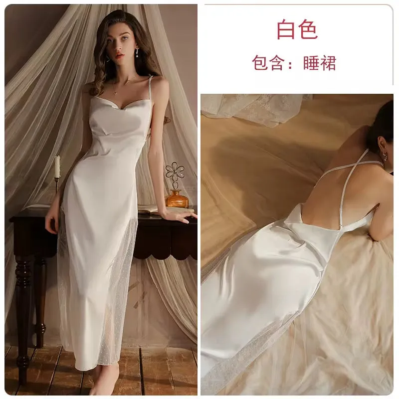 ثوب نوم طويل   long nightgown