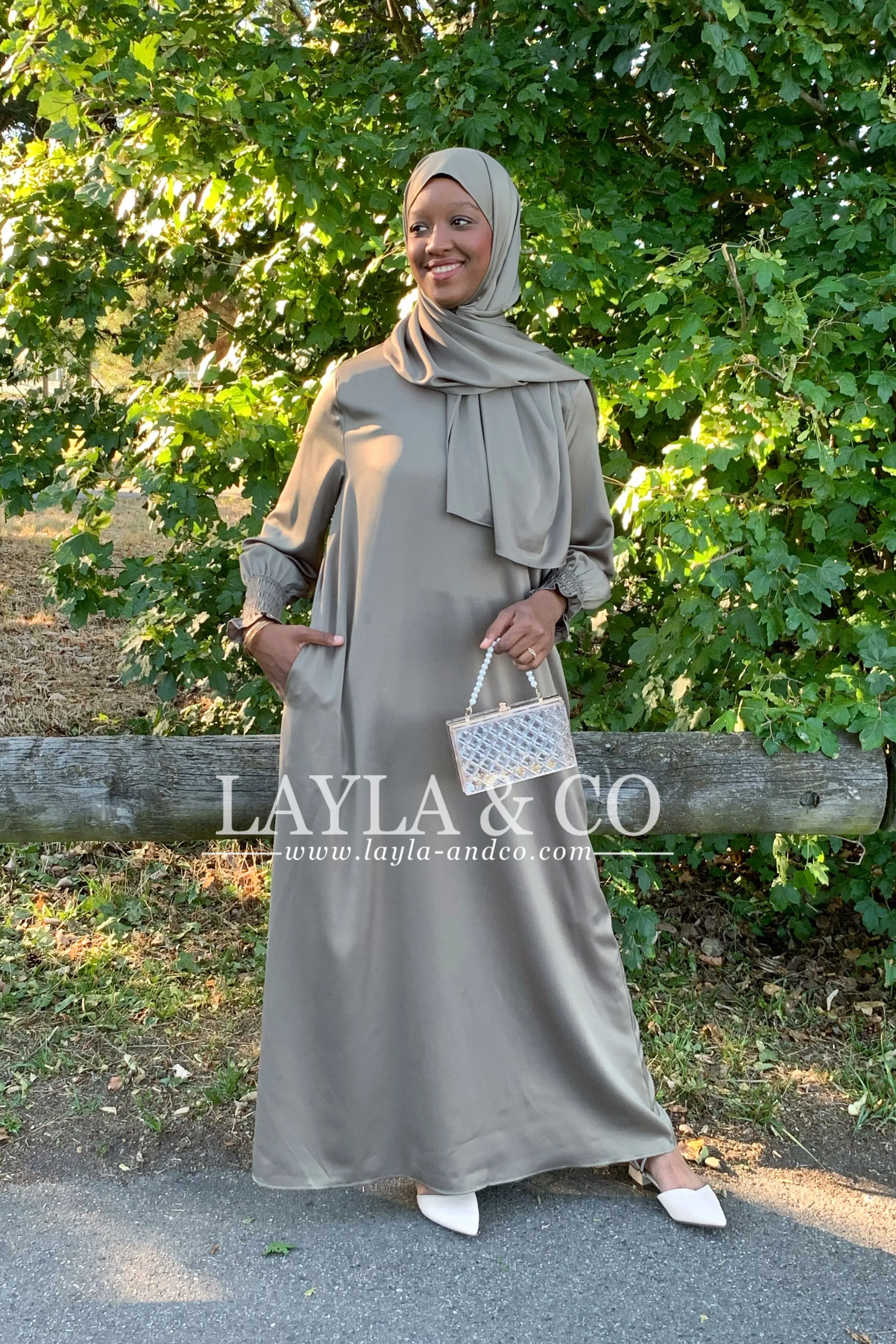 Abaya set satiné ( couleurs)