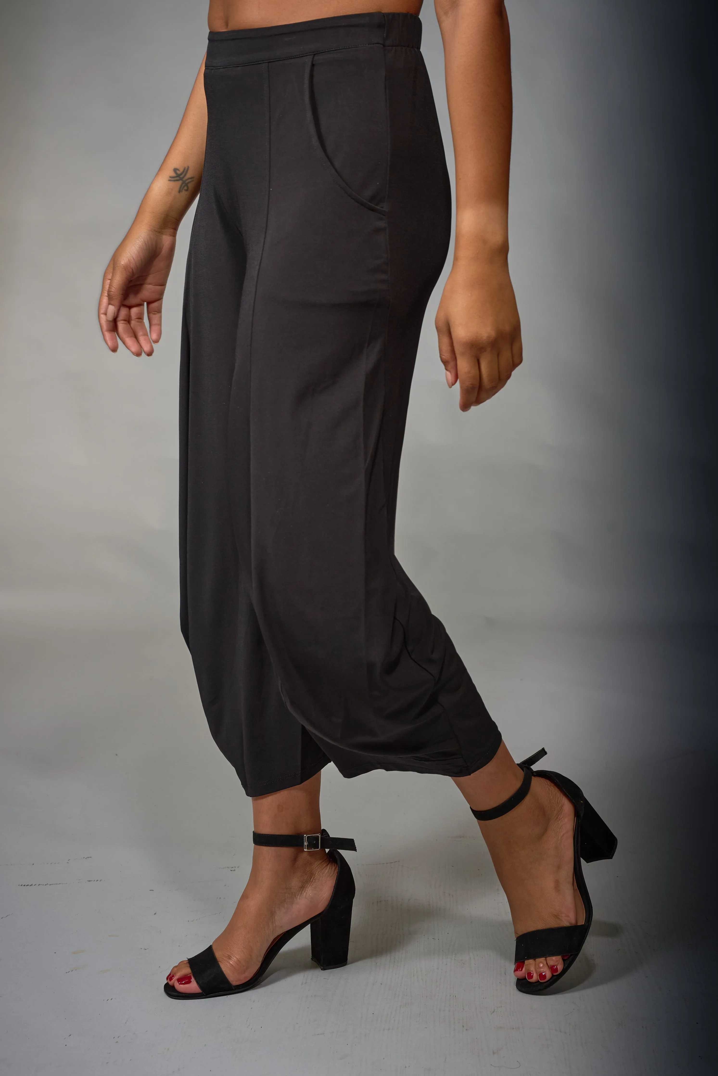 Kozan, Knit, Jade High Waisted Harem Pant in Black