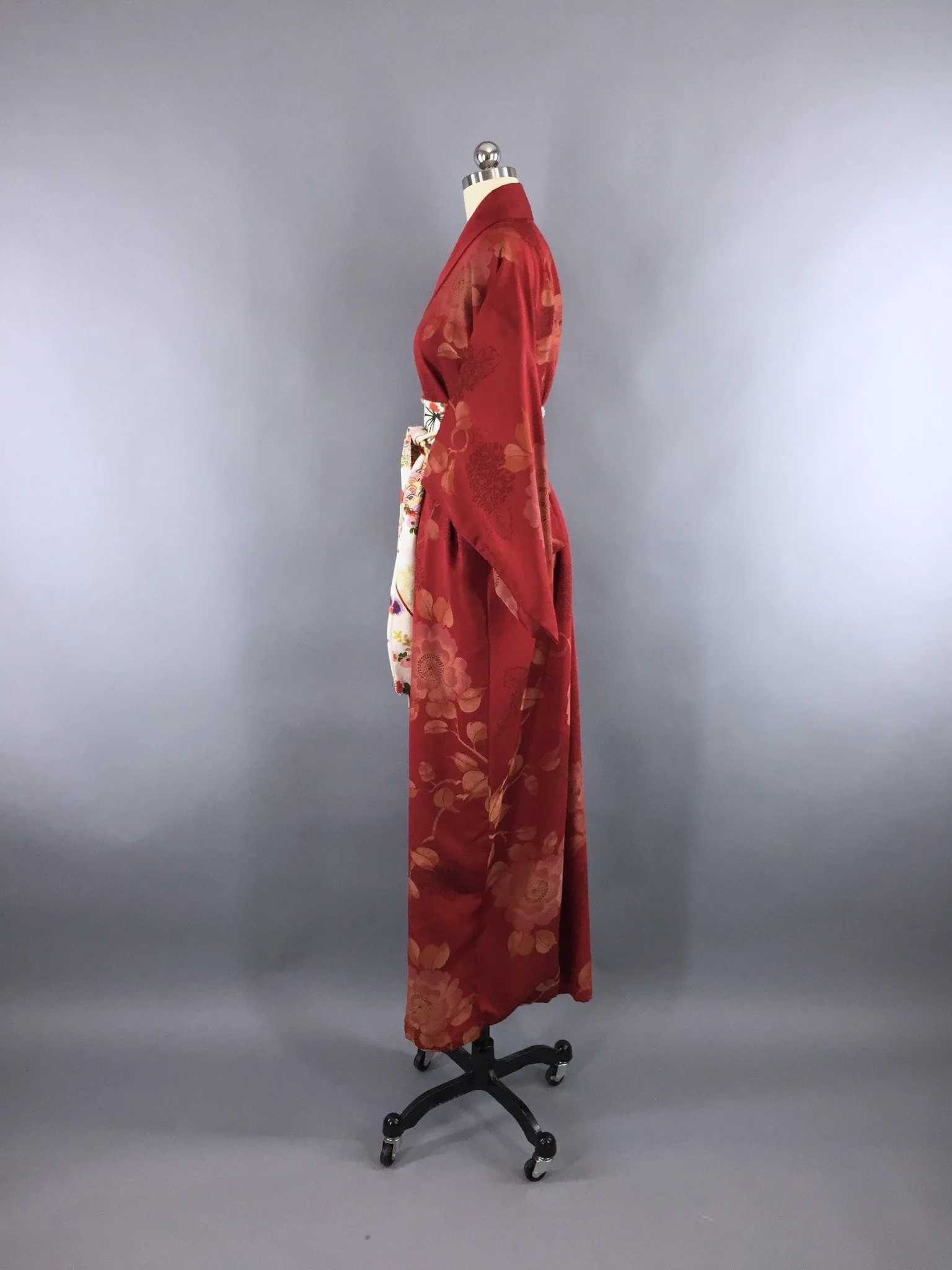 Vintage 1950s Silk Kimono Robe / Brick Red Floral Omeshi Floral