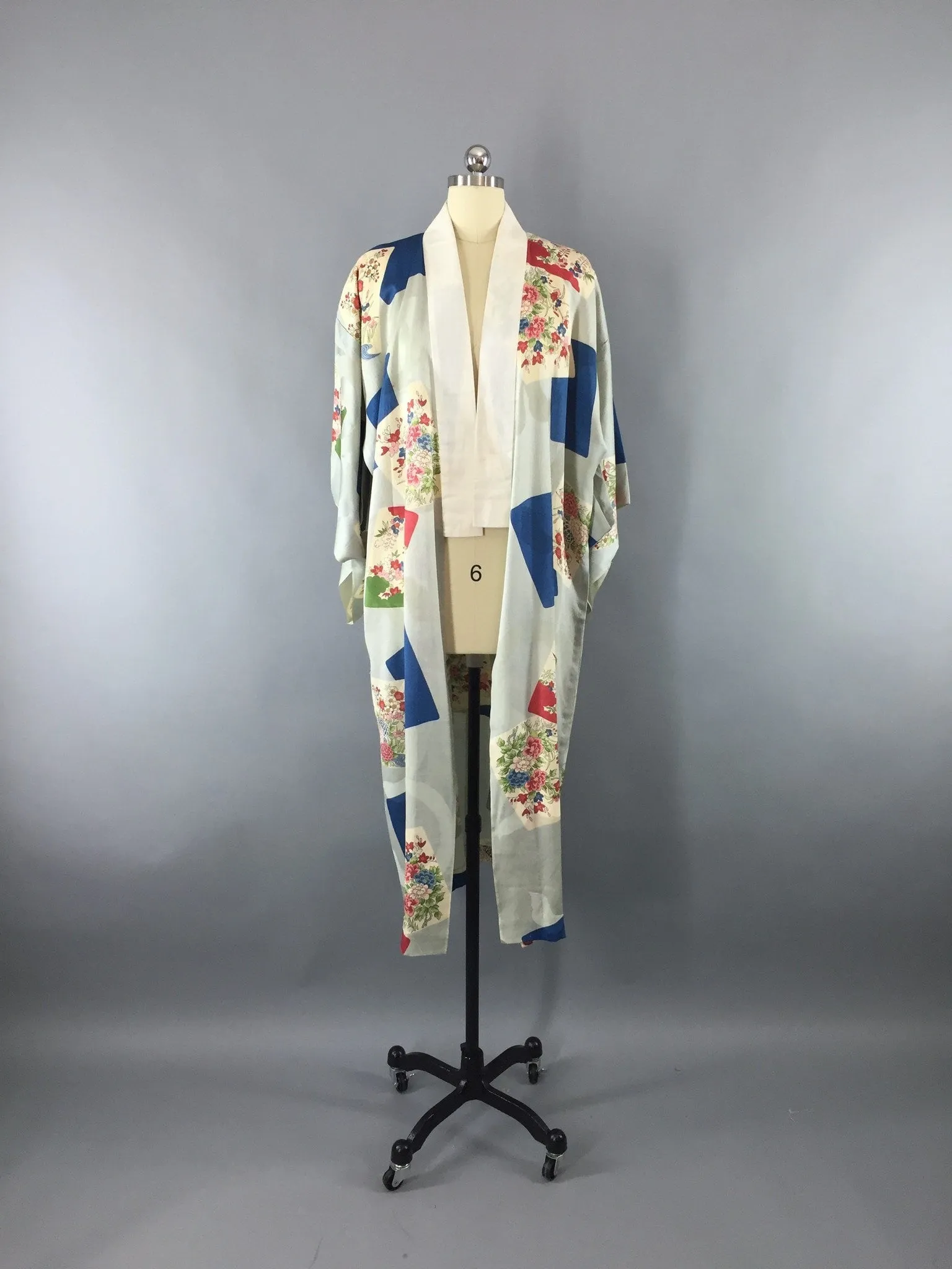 Vintage 1950s Silk Kimono Robe Juban in Blue Floral Print