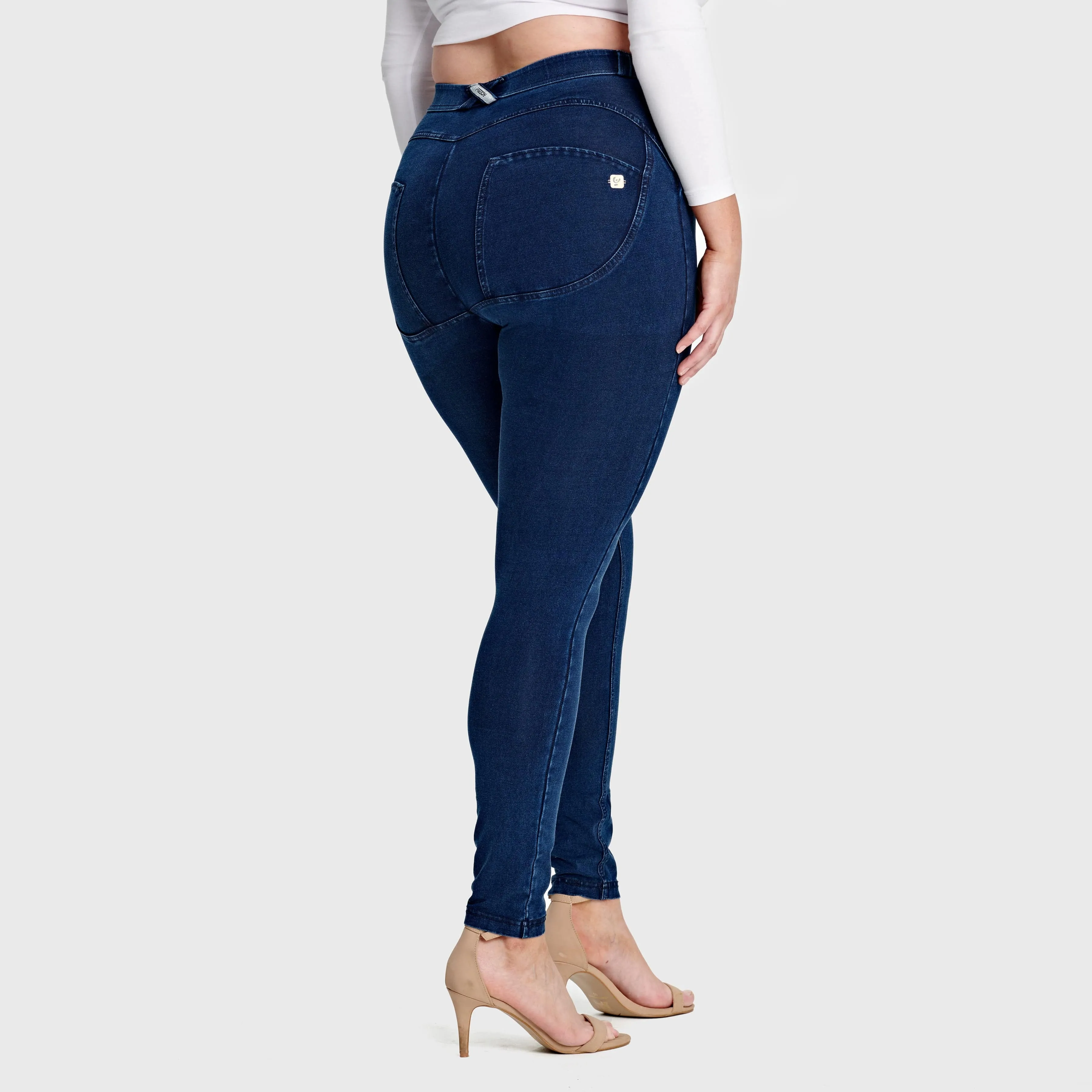 WR.UP Curvy Denim - High Waisted - Full Length - Dark Blue   Blue Stitching