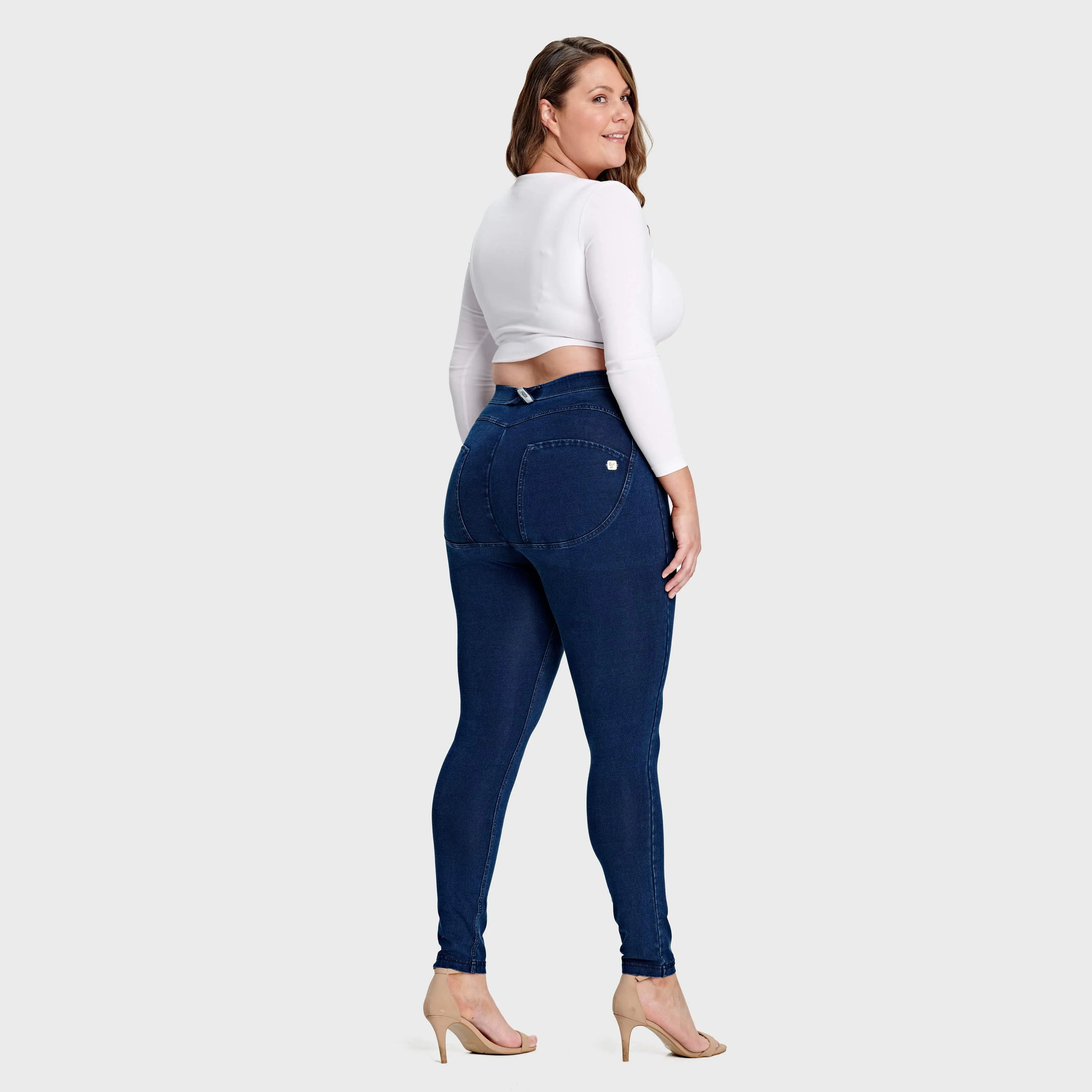 WR.UP Curvy Denim - High Waisted - Full Length - Dark Blue   Blue Stitching