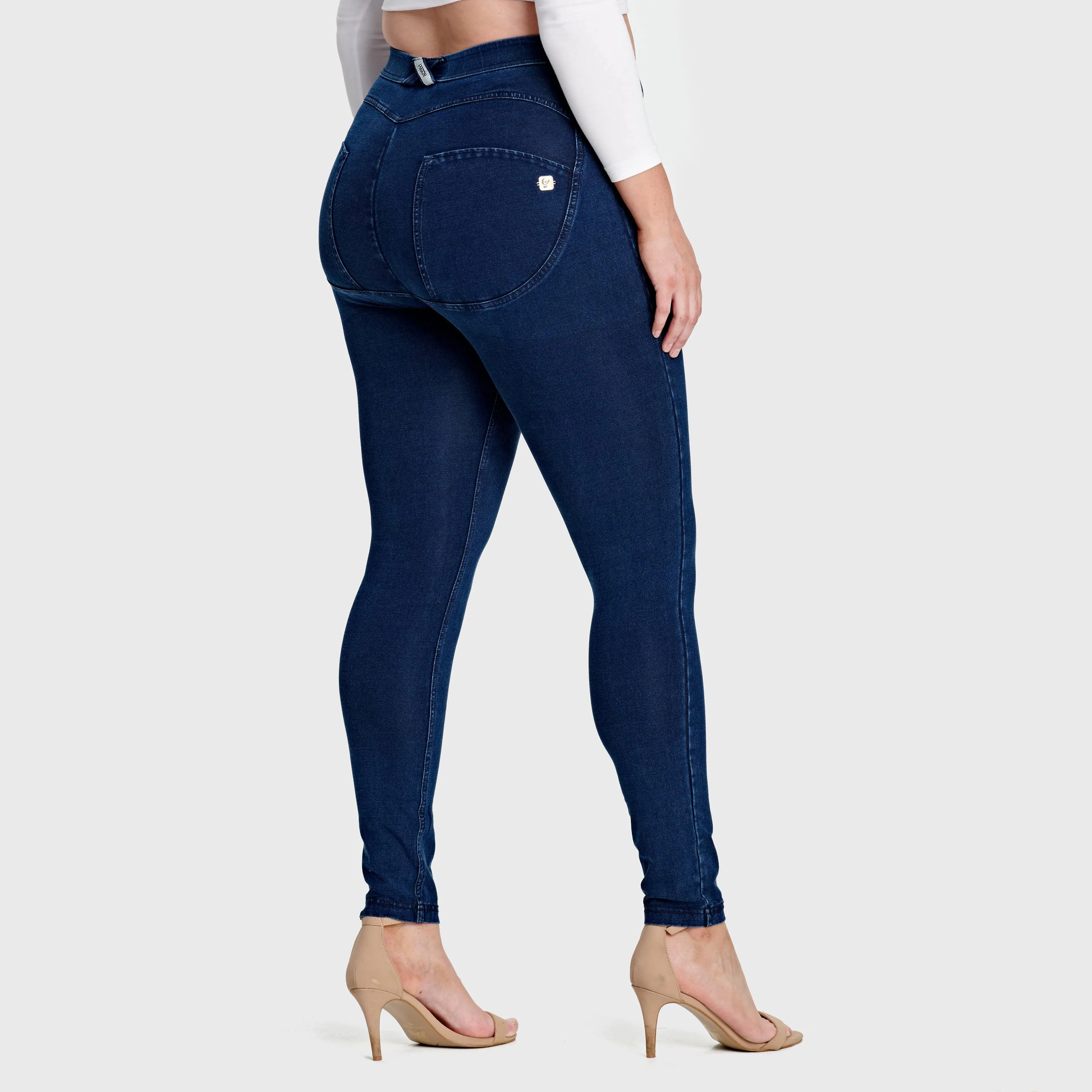 WR.UP Curvy Denim - High Waisted - Full Length - Dark Blue   Blue Stitching