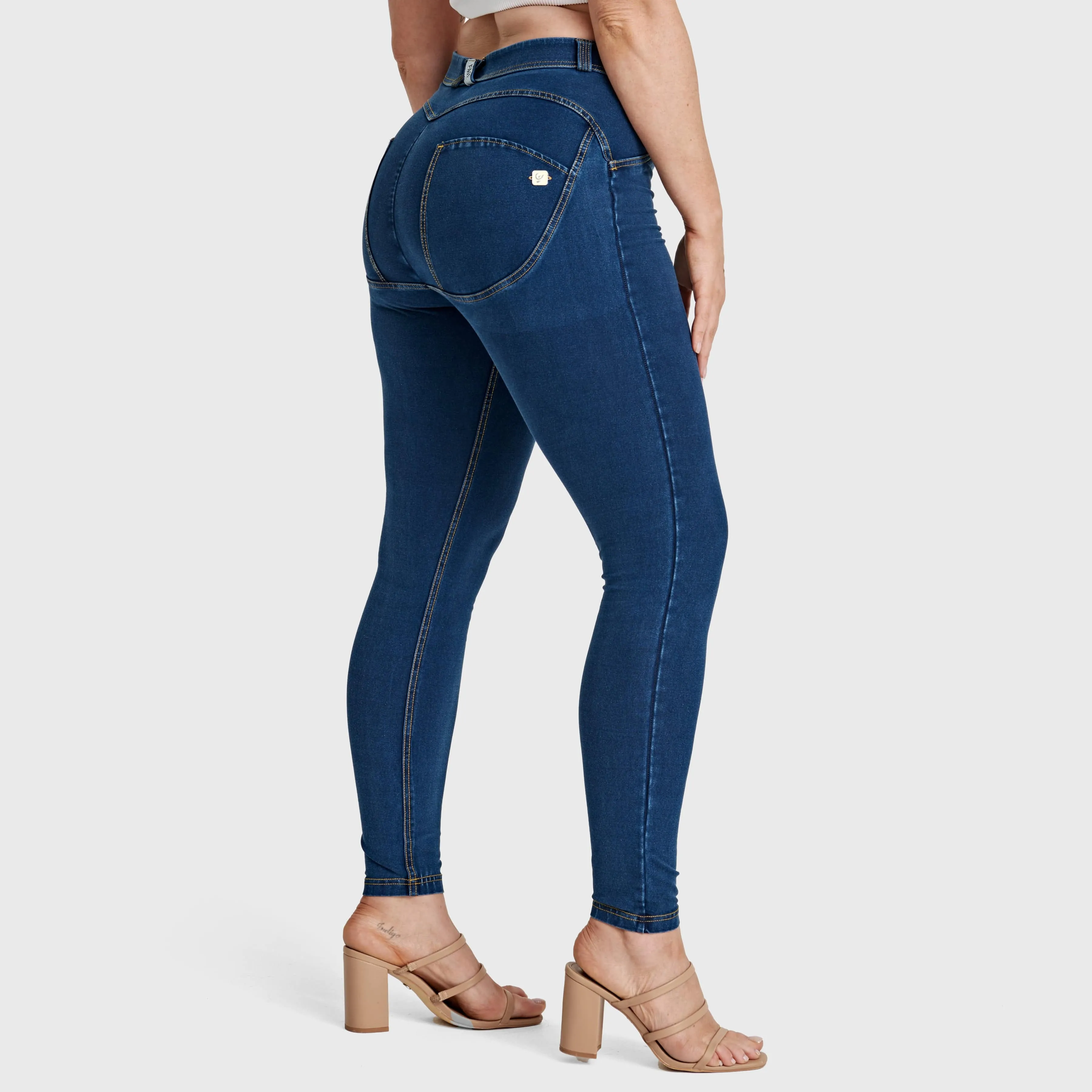 WR.UP Curvy Denim - High Waisted - Full Length - Dark Blue   Yellow Stitching