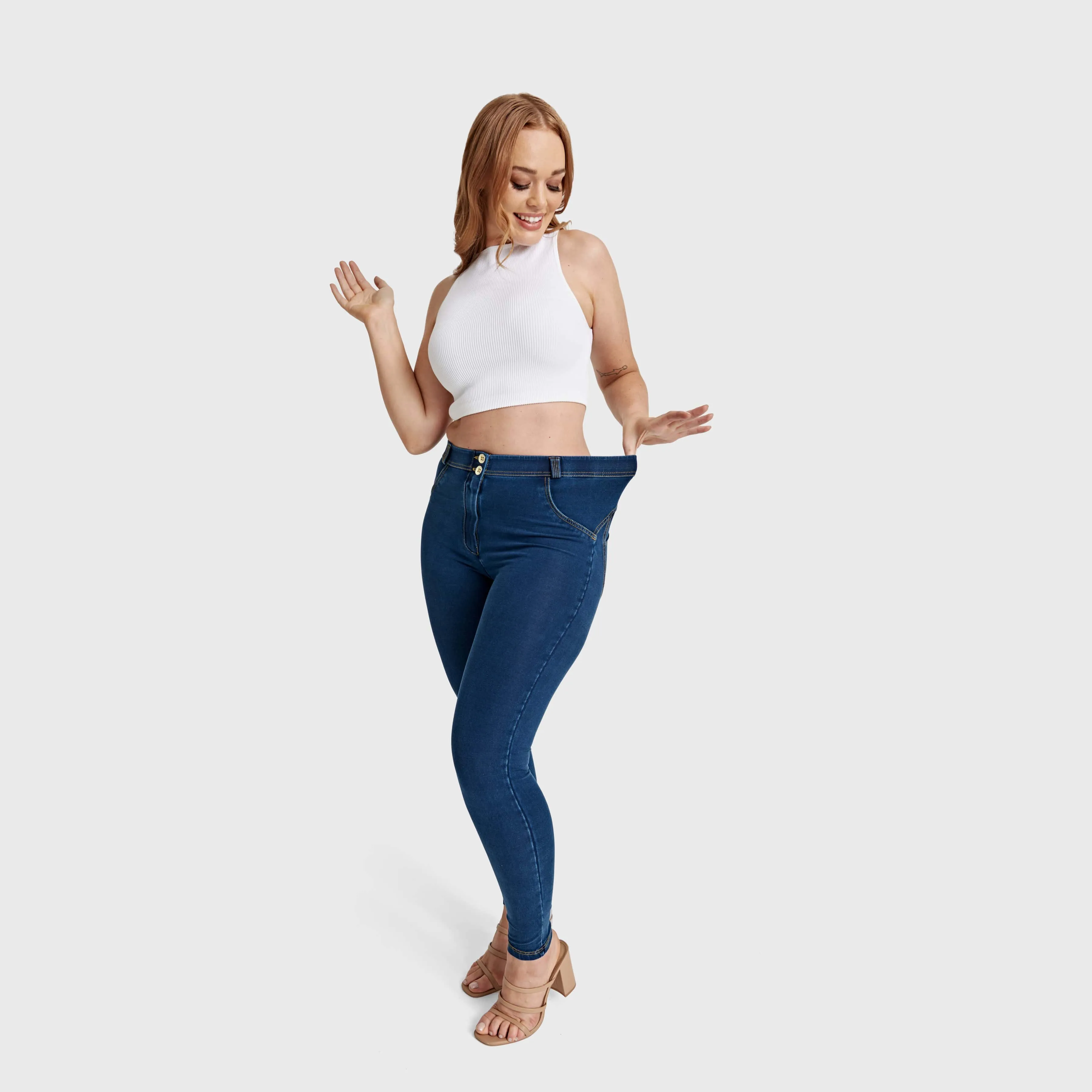 WR.UP Curvy Denim - High Waisted - Full Length - Dark Blue   Yellow Stitching