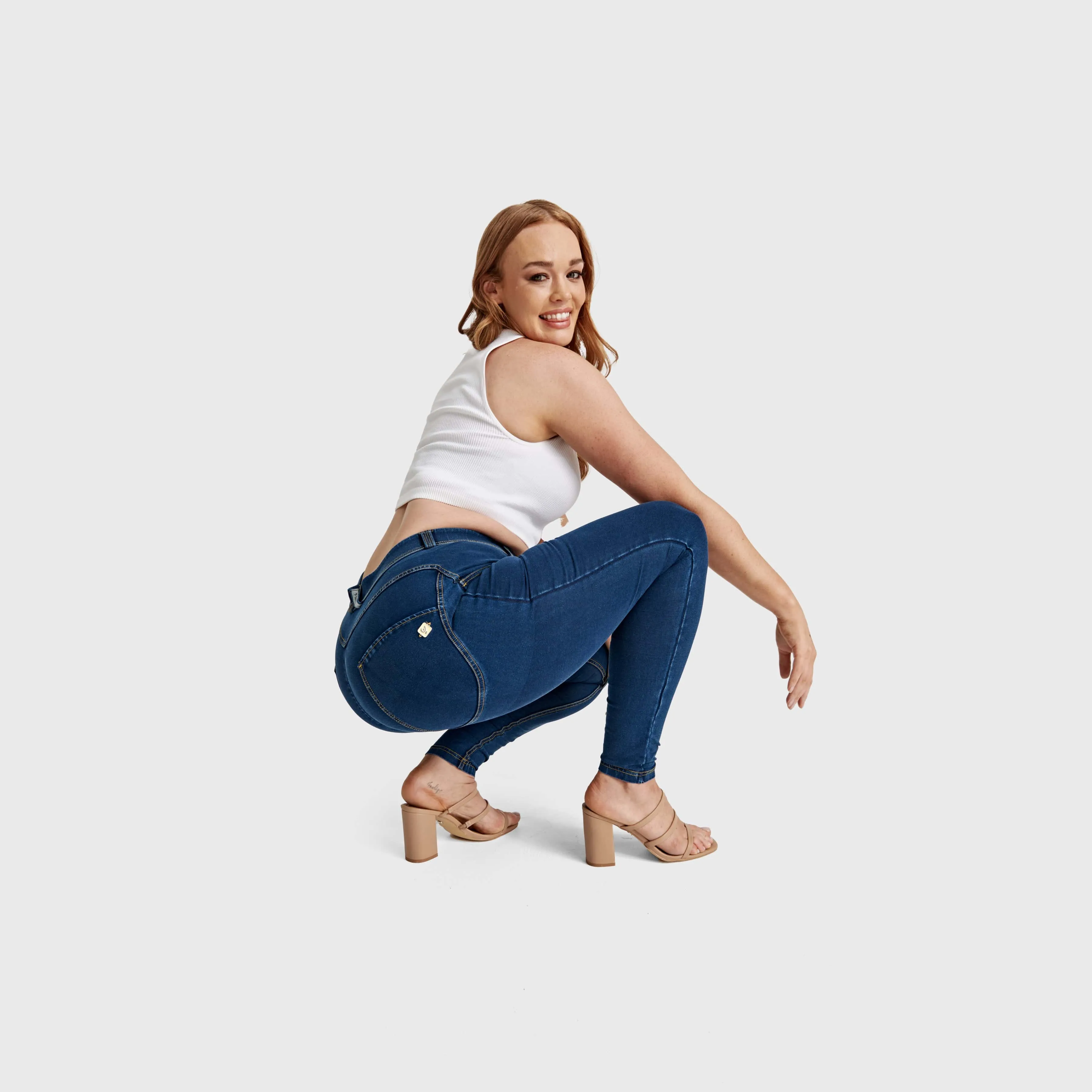 WR.UP Curvy Denim - High Waisted - Full Length - Dark Blue   Yellow Stitching