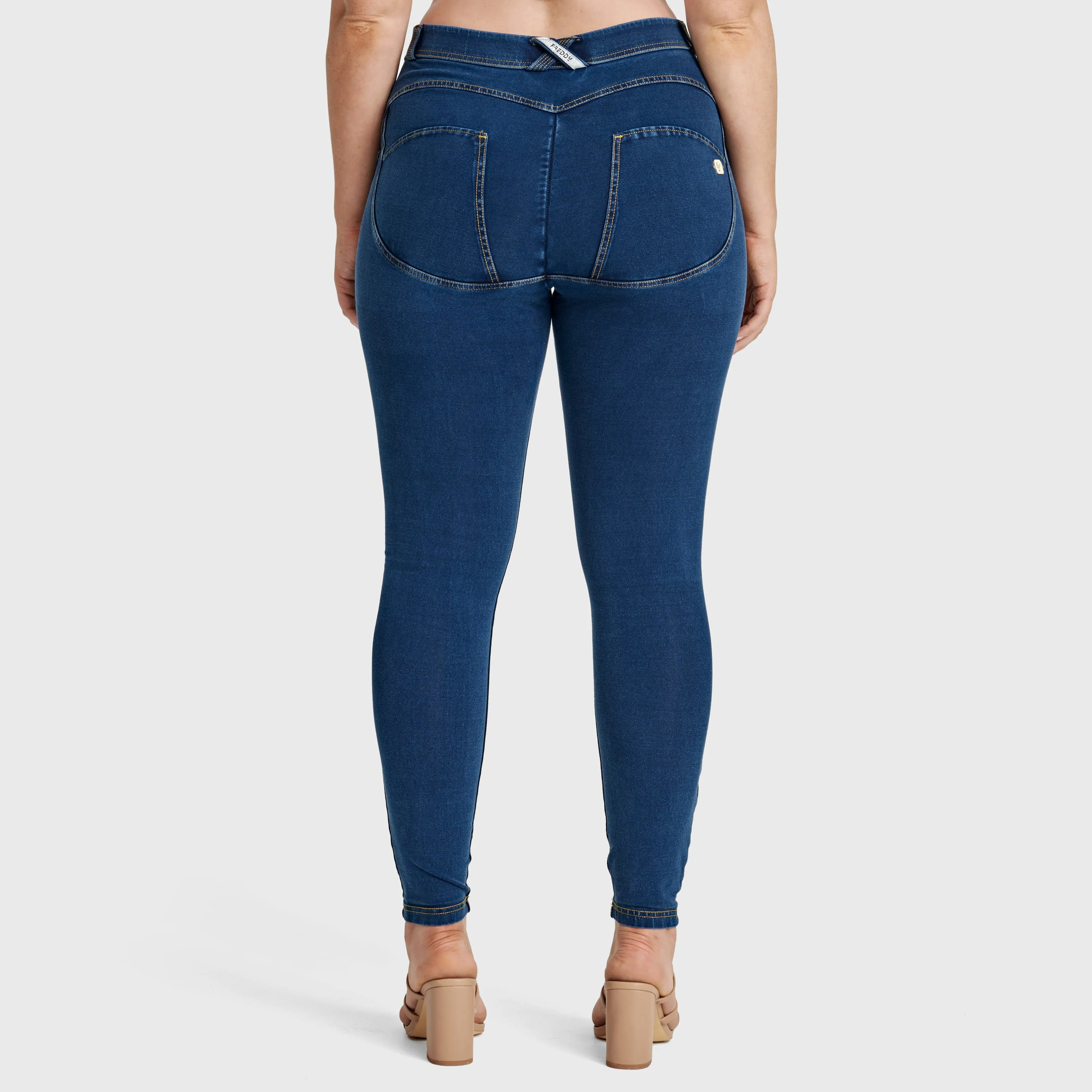 WR.UP Curvy Denim - High Waisted - Full Length - Dark Blue   Yellow Stitching