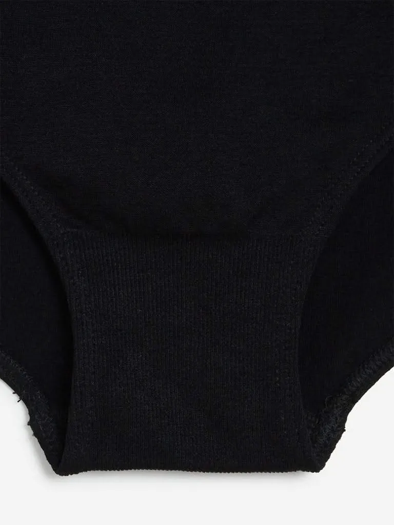 Wunderlove Black Superstar Bikini Briefs